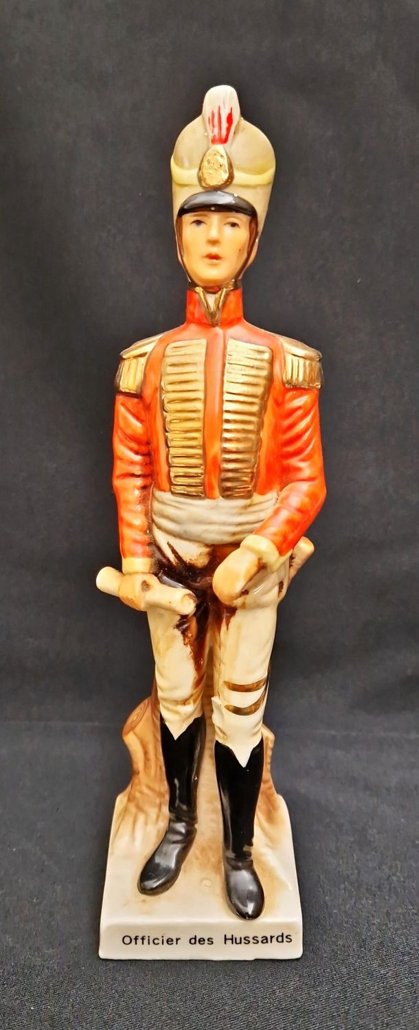 Статуетка - порцелан Статуетка - порцелан