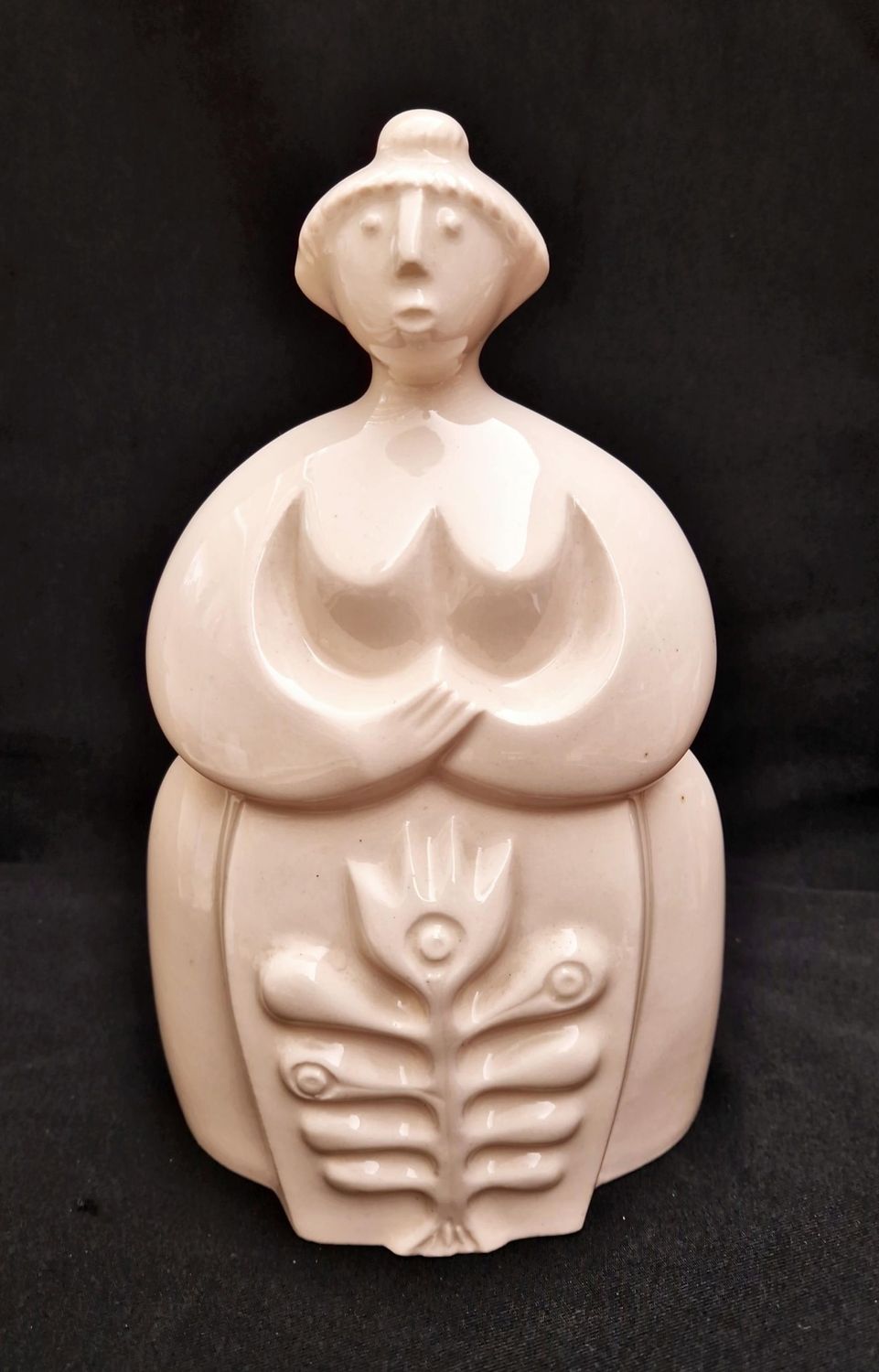 Статуетка - порцелан Статуетка - порцелан