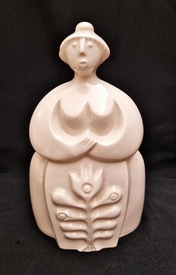 Статуетка - порцелан