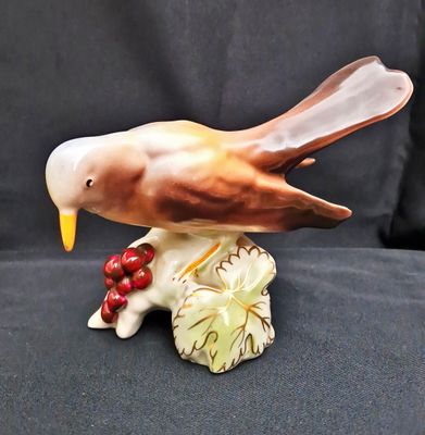 Статуетка - порцелан