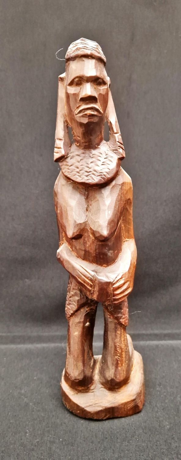 Статуетка - дърво Статуетка - дърво