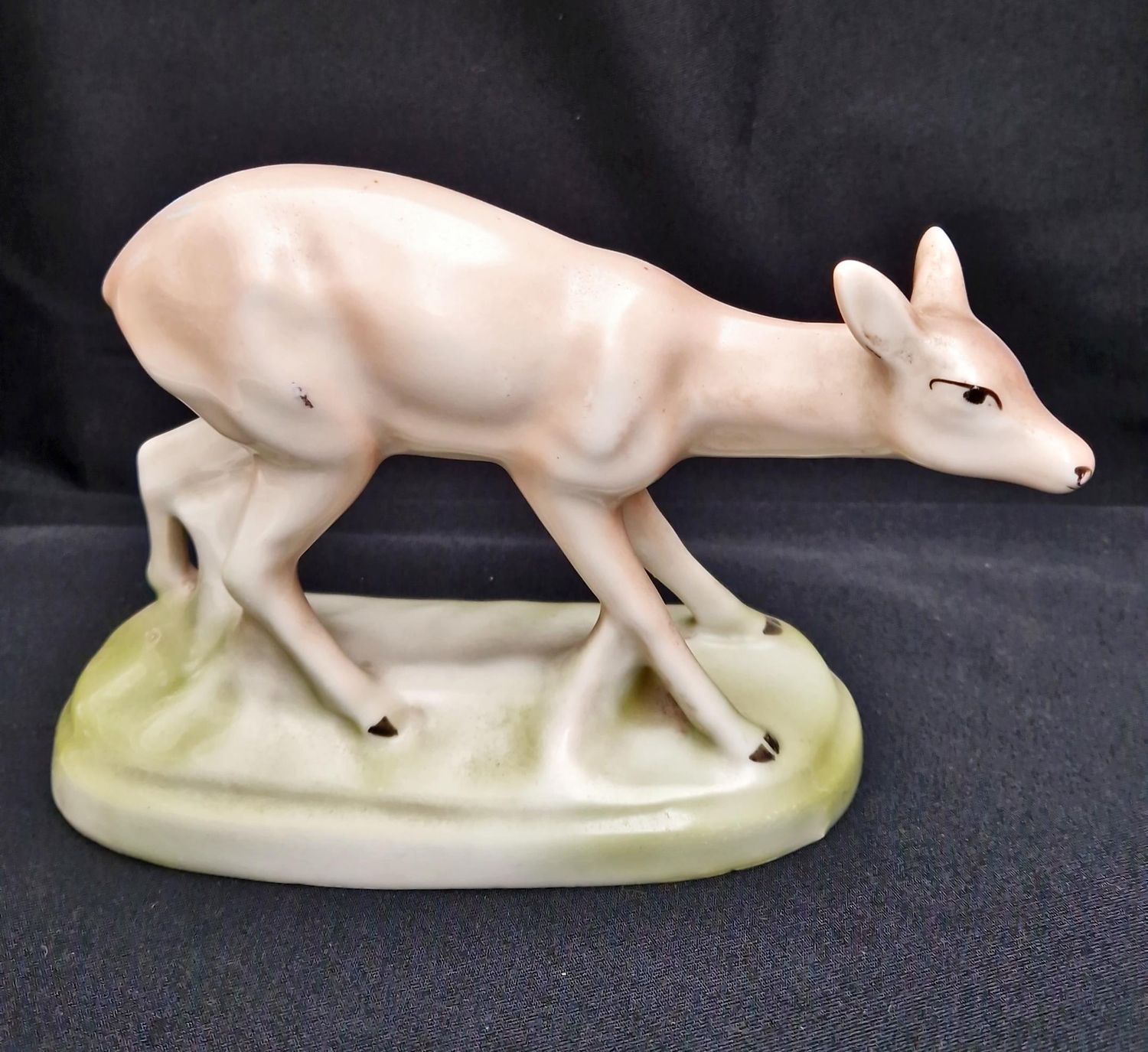 Статуетка - порцелан