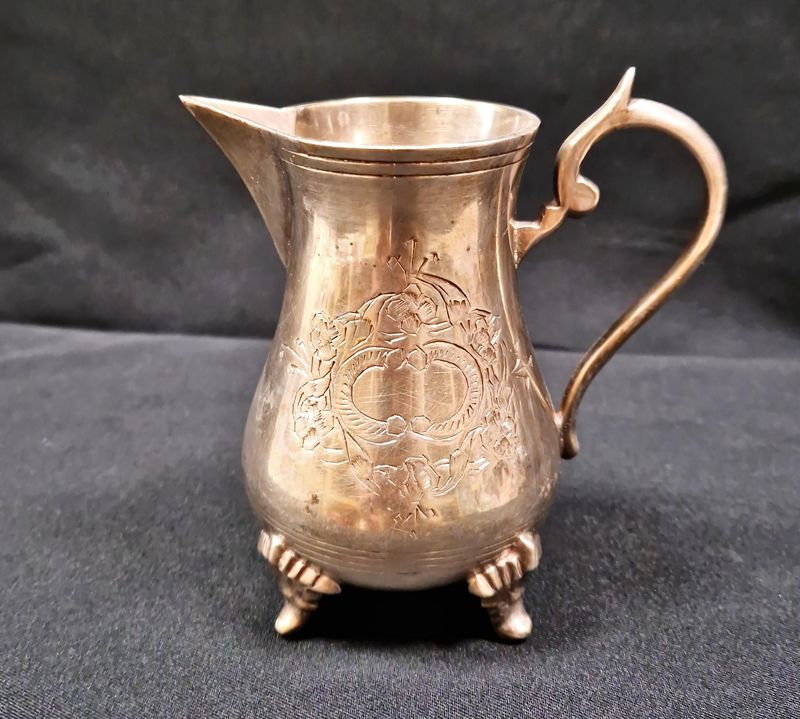 Метална каничка