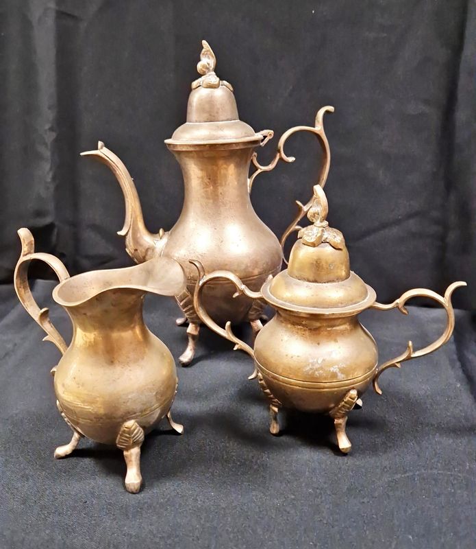 Метален сервиз