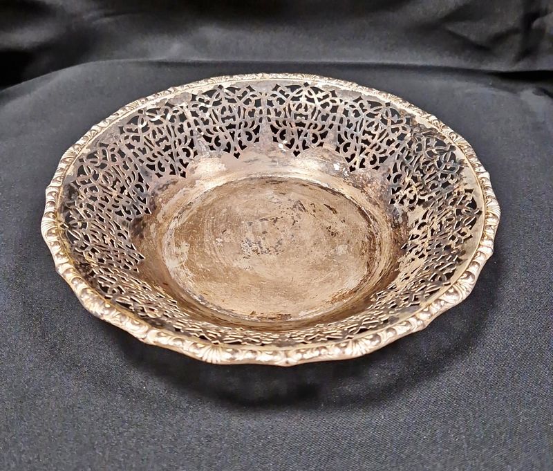 Метална купа