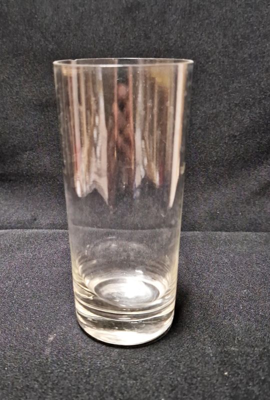 Чаша за вода и безалкохолно