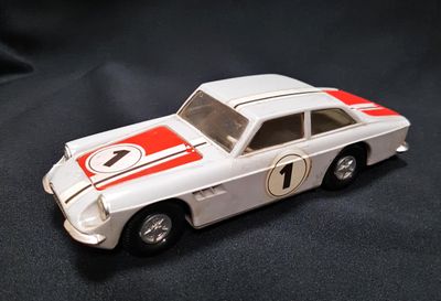 Пластмасова количка Пластмасова количка