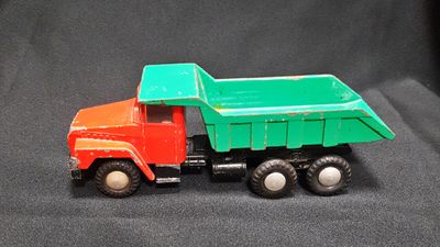 Метална количка Метална количка