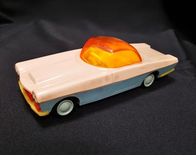 Пластмасова количка Пластмасова количка