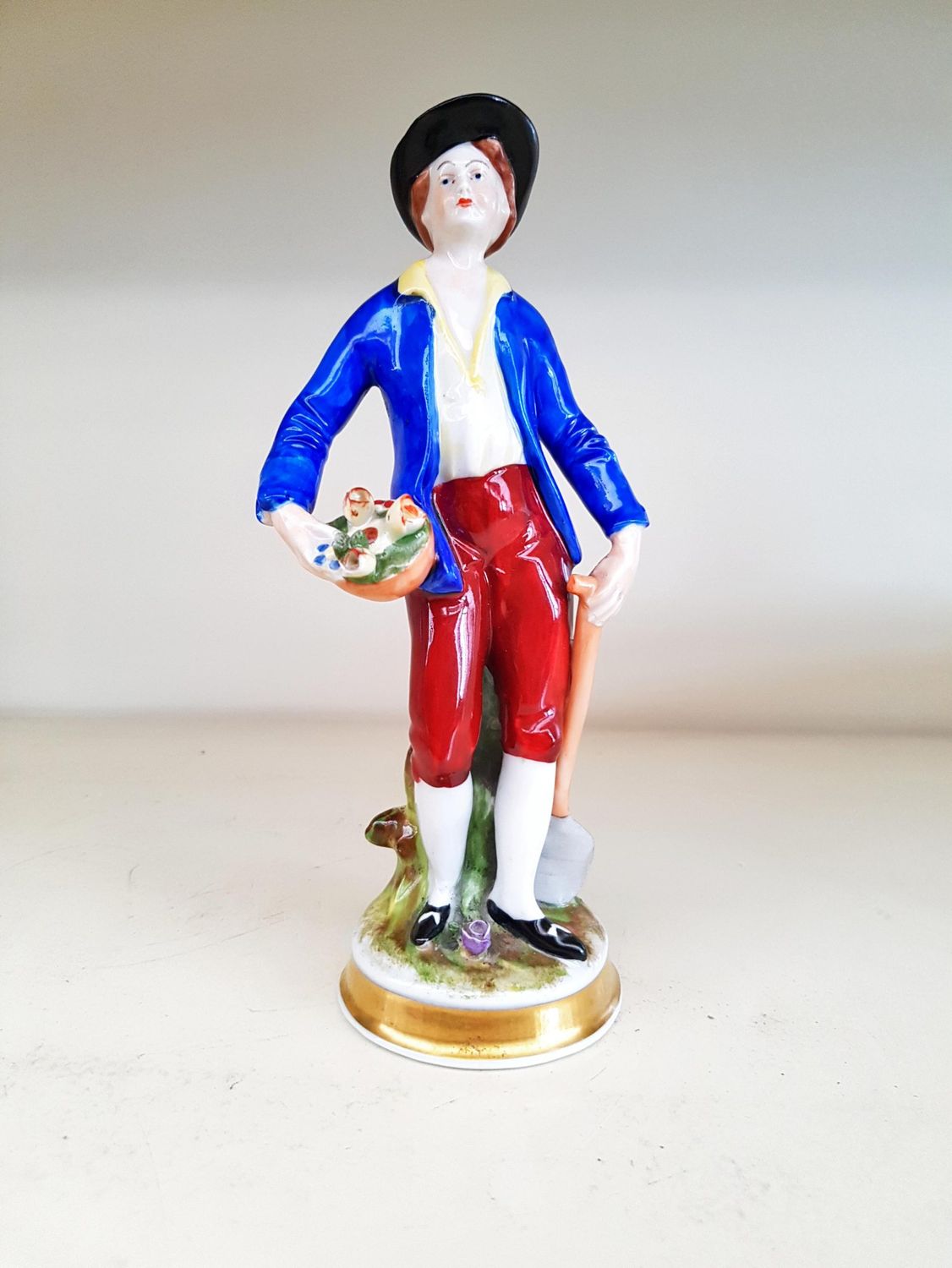 Статуетка - порцелан