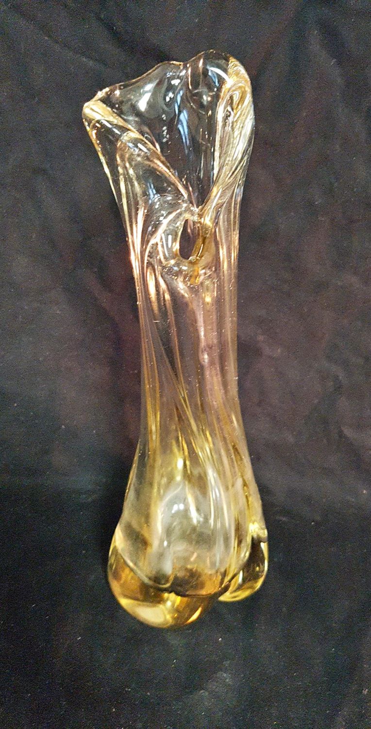 Стъклена ваза Стъклена ваза