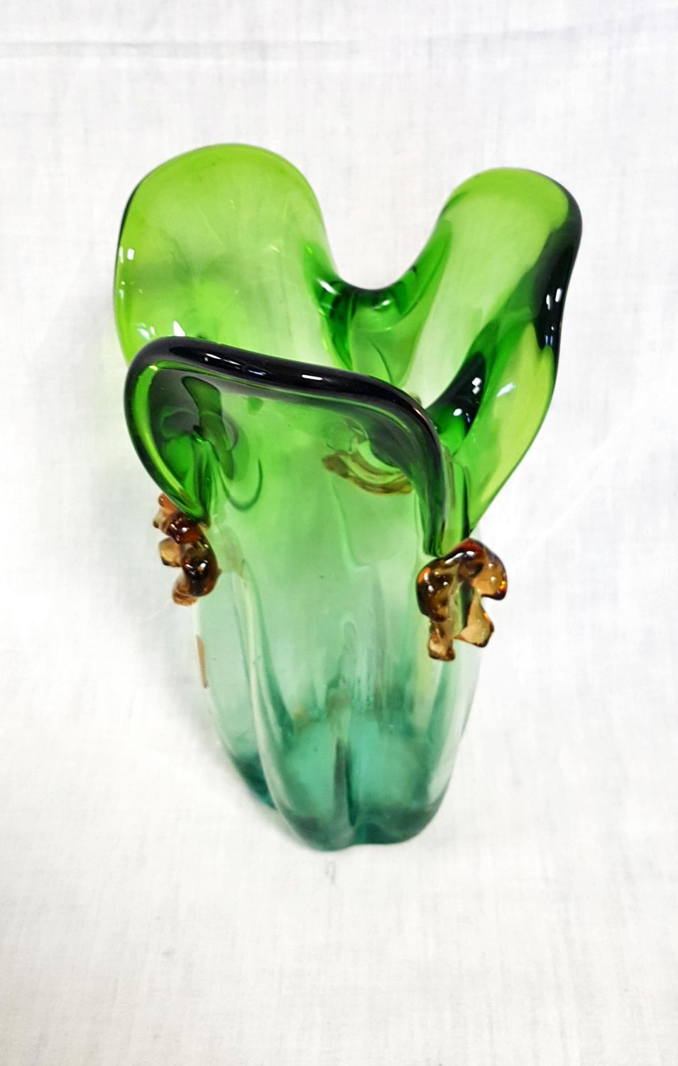 Стъклена ваза Стъклена ваза