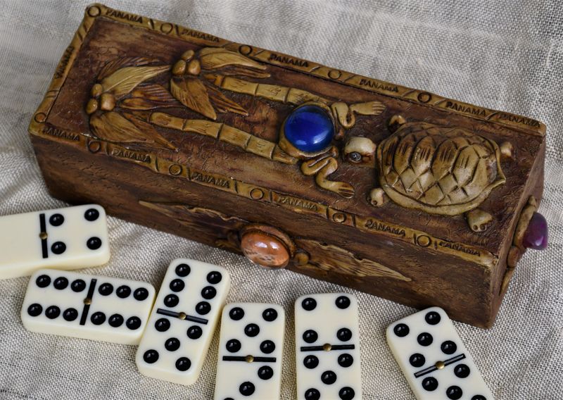 Домино от Панама