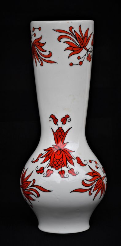 Порцеланова винтидж ваза от Жолнай/Zsolnay