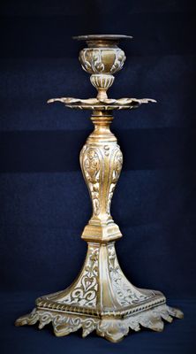 Бронзов свещник - Италия Бронзов свещник - Италия