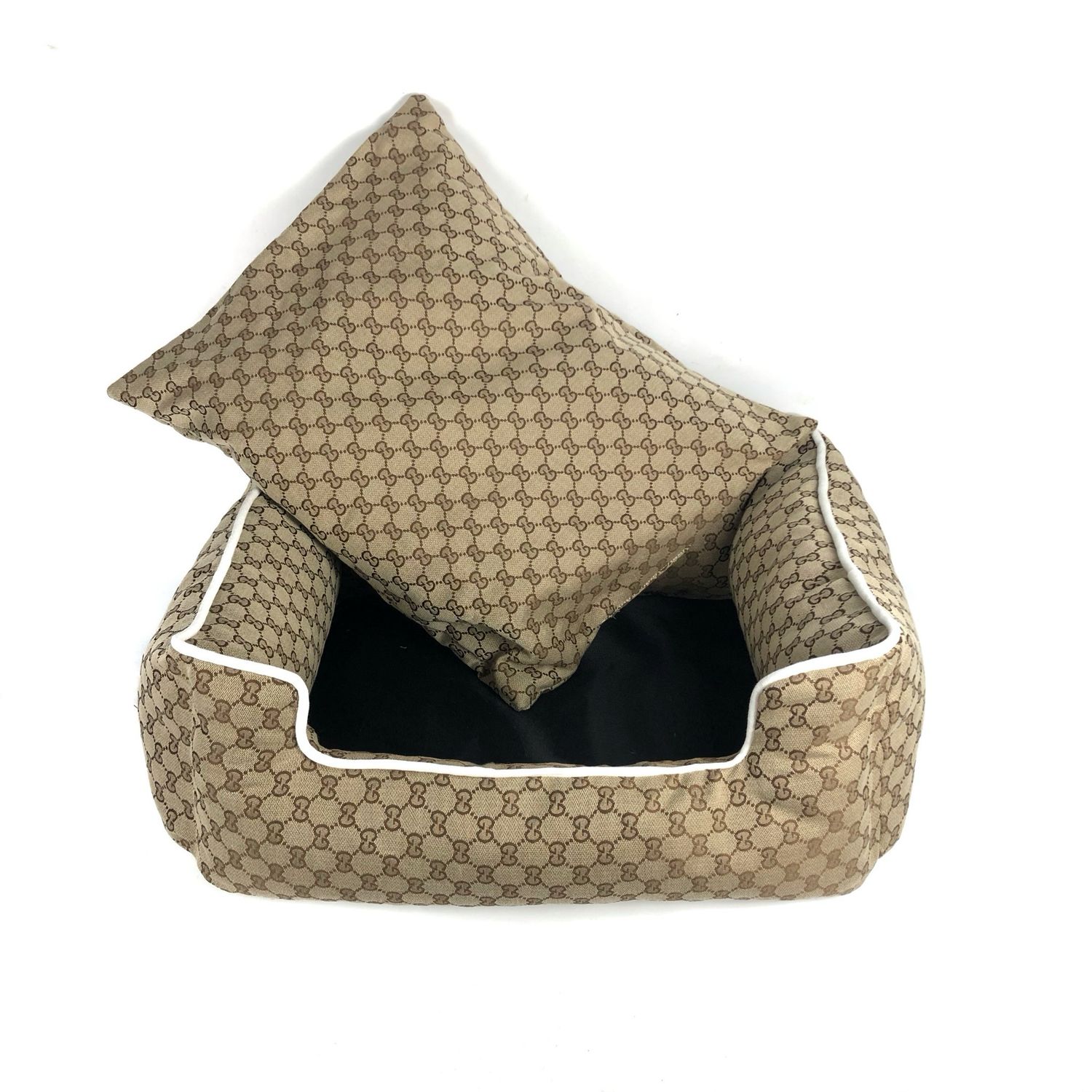 Cuccia di Lusso GG per Cani – Comfort &amp; Design Elegante