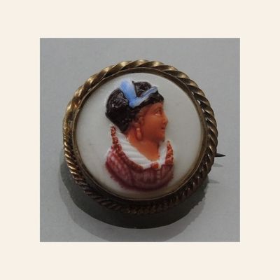 Antique Hand-Painted Glass Cameo Brooch with Female Profile, c.1900