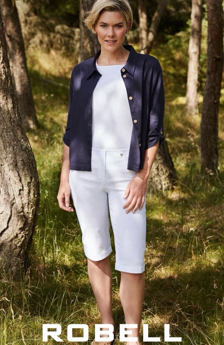 Robell Belle 04 Above Knee, Slim Fit , Straight Leg Shorts (3/4 Length)