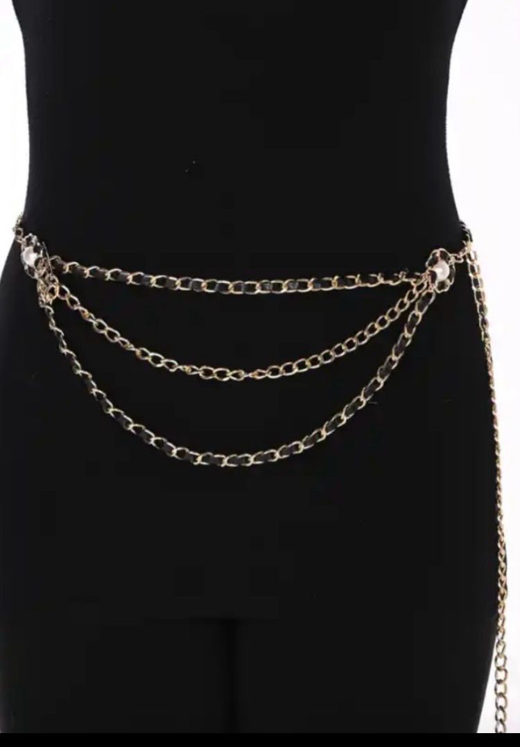 Frank Lyman Gold And Black Camilla Detail Chain Belt