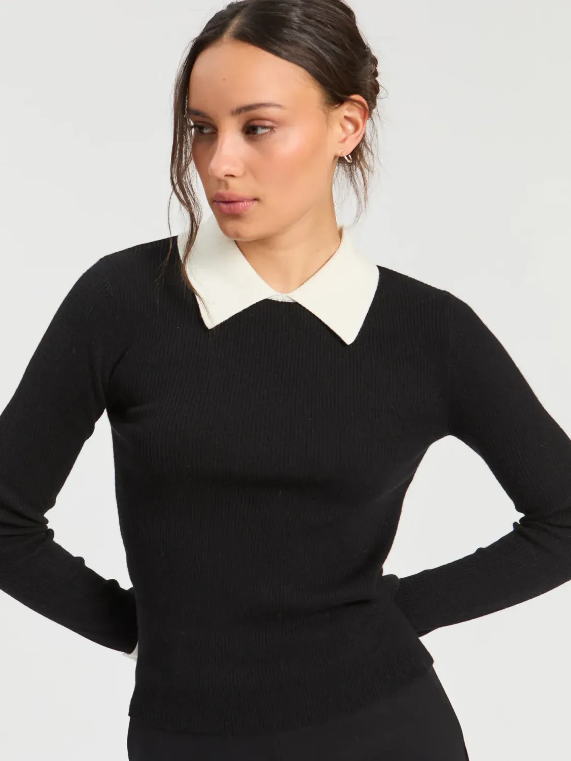 Vilagallo BLACK RIBBED JERSEY ECRU COLLAR 34151