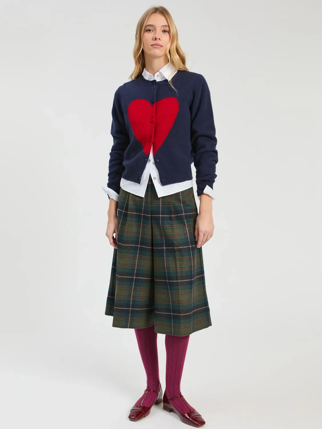 Vilagallo NAVY RED HEART INTARSIA CARDIGAN 33964 100% Lambs Wool