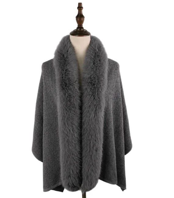 Elie Beaumont Shawl With Faux Fur In Charcoal Grey Elie Beaumont Shawl With Faux Fur In Charcoal Grey