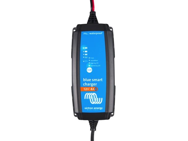 BLUE SMART IP65 CHARGER 12 VOLT 4 AMP + DC CONNECTOR