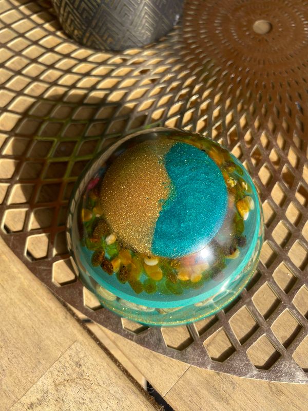 ORGONITE DOME L: PAUWENVEER