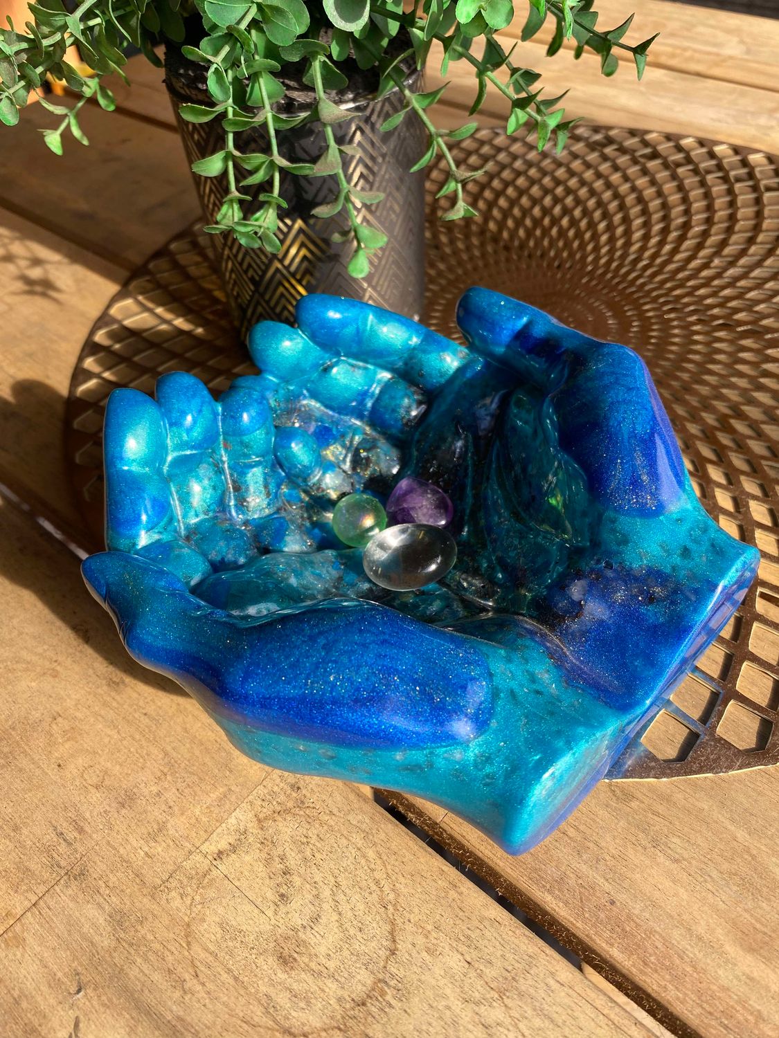 ORGONITE HOLDING HANDS: BLEU/GOLD