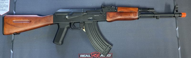 AKM Full Metal Real Wood Furniture + Battery and Charger    CA014M-2