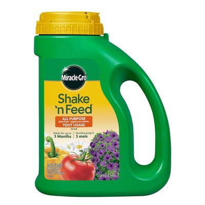 Miracle-Gro Shake N Feed All Purpose Plant Food 12-4-8 2.04KG