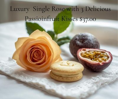 Luxury Single Rose & Sweet Treat