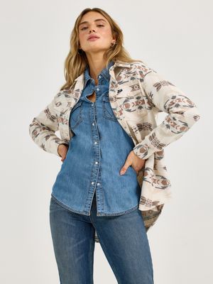 Women&#39;s Wrangler Retro® Punchy Unlined Boyfriend Shacket