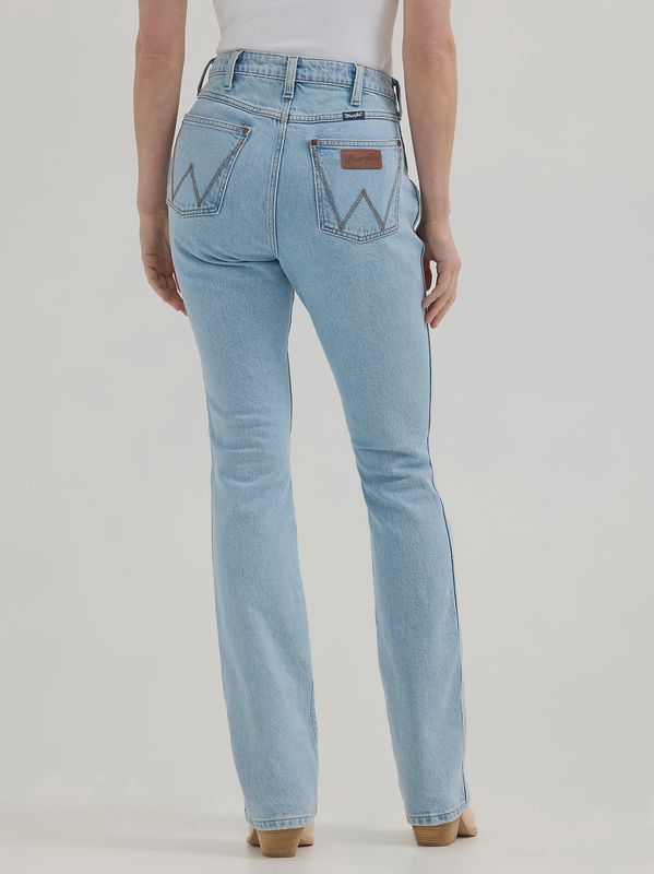 Wrangler Retro® Bailey Bootcut Jean – Light Wash