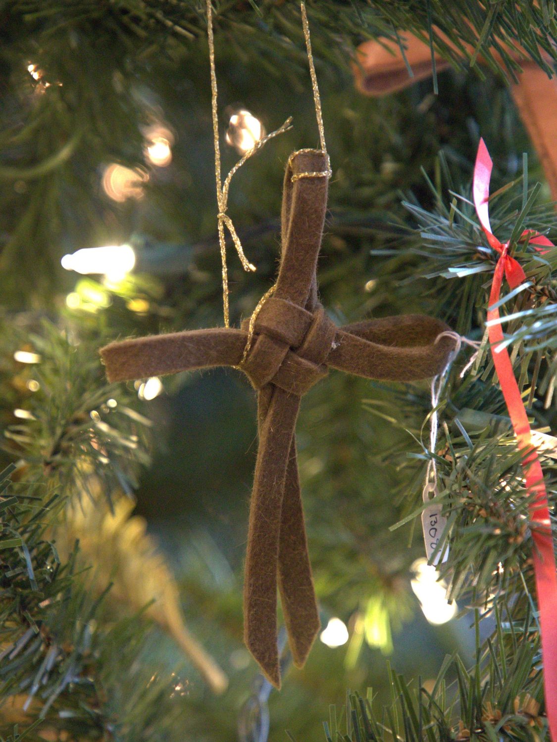 Cowboy Crosses, COLOR: Tan Felt