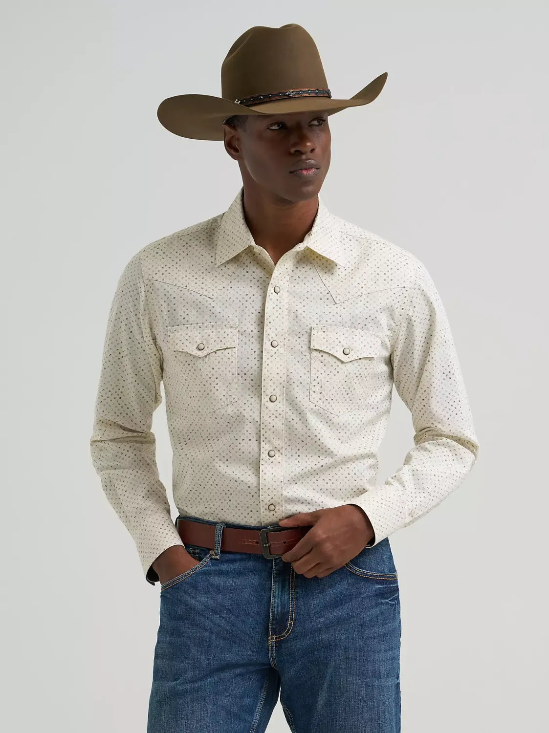 Wrangler Retro® Premium Long Sleeve Snap Shirt - Modern Fit - Ecru