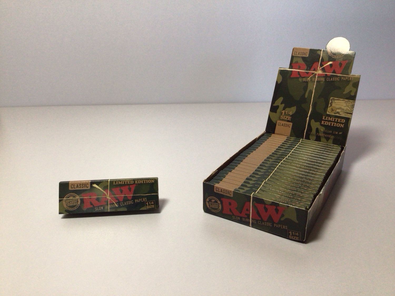 Accessories | Papers | Raw | Camo Papers 1 1/4 50sheets