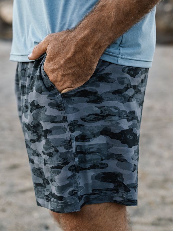 Free Fly Mens Lined Active Breeze Short 5.5