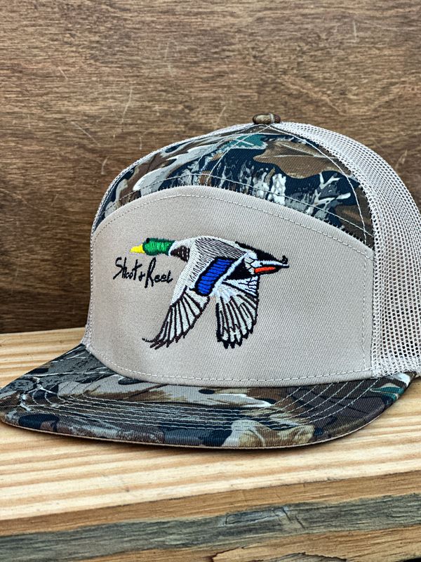 Shoot &amp; Reel - Mallard Emblem - Flat Bill - Real Tree Advantage