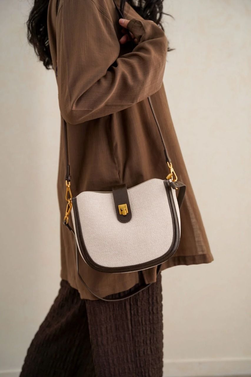 BADARO CROSSBODY BAG