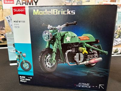 Model Bricks - U.S. Army Motorcycle