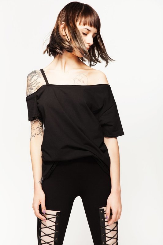 One-Shoulder Black Top 