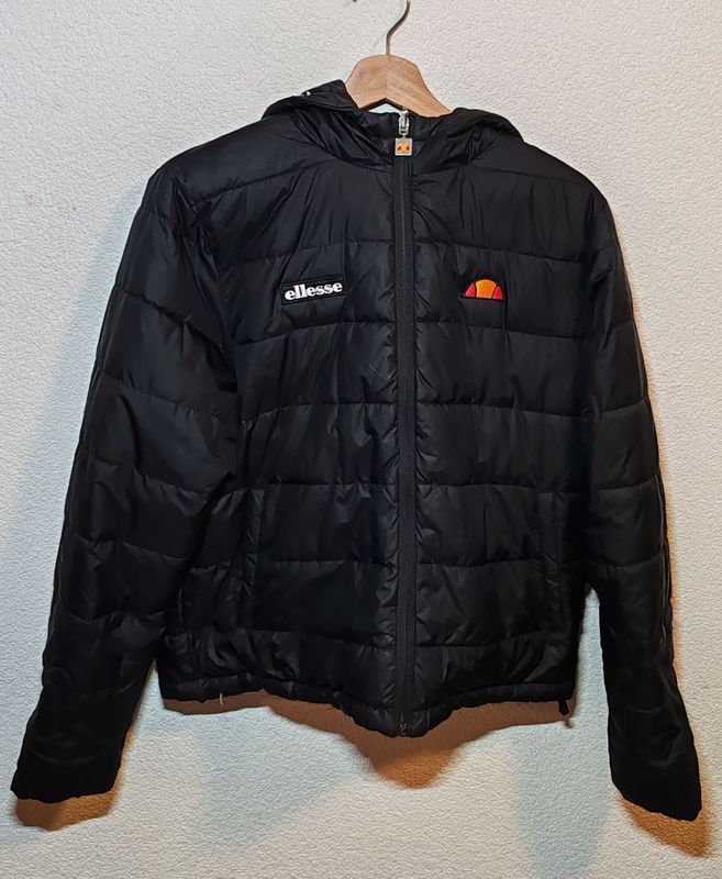 Veste réversible Ellesse - Taille 16 ans (S) Veste réversible Ellesse - Taille 16 ans (S)