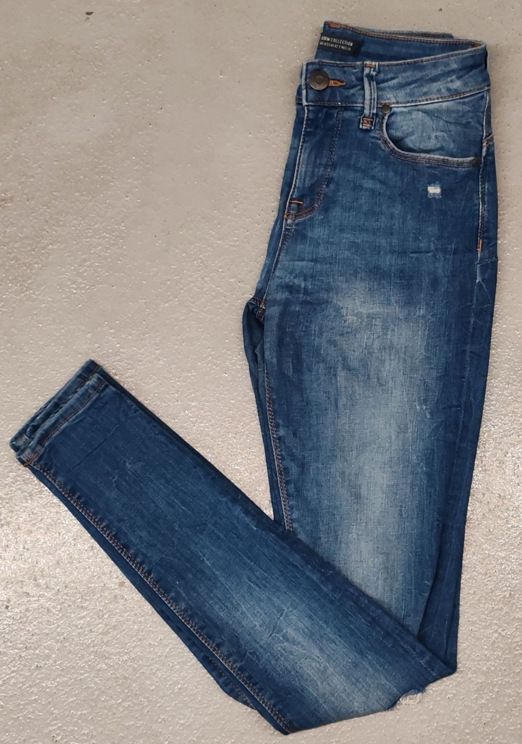​Jean skinny Bershka femme, taille 34 (XS)