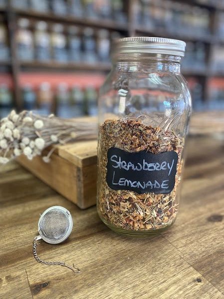 Strawberry Lemonade Tea* 3oz