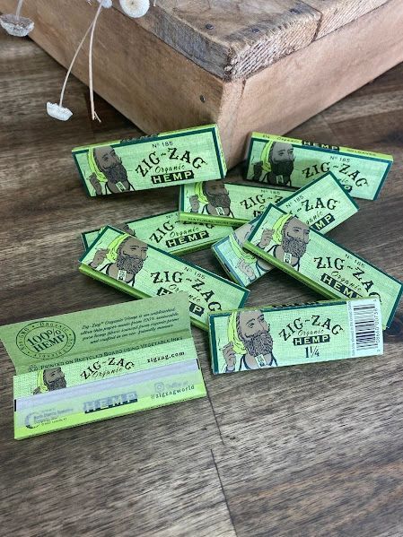 Zig-Zag Rolling Papers