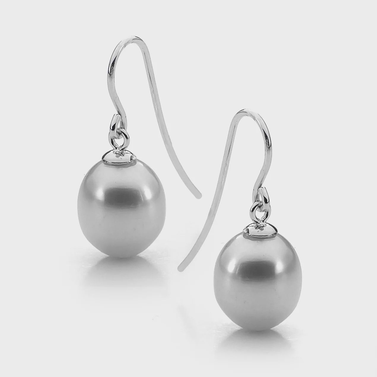 Venus Earrings - S/S Grey 7.5-8mm