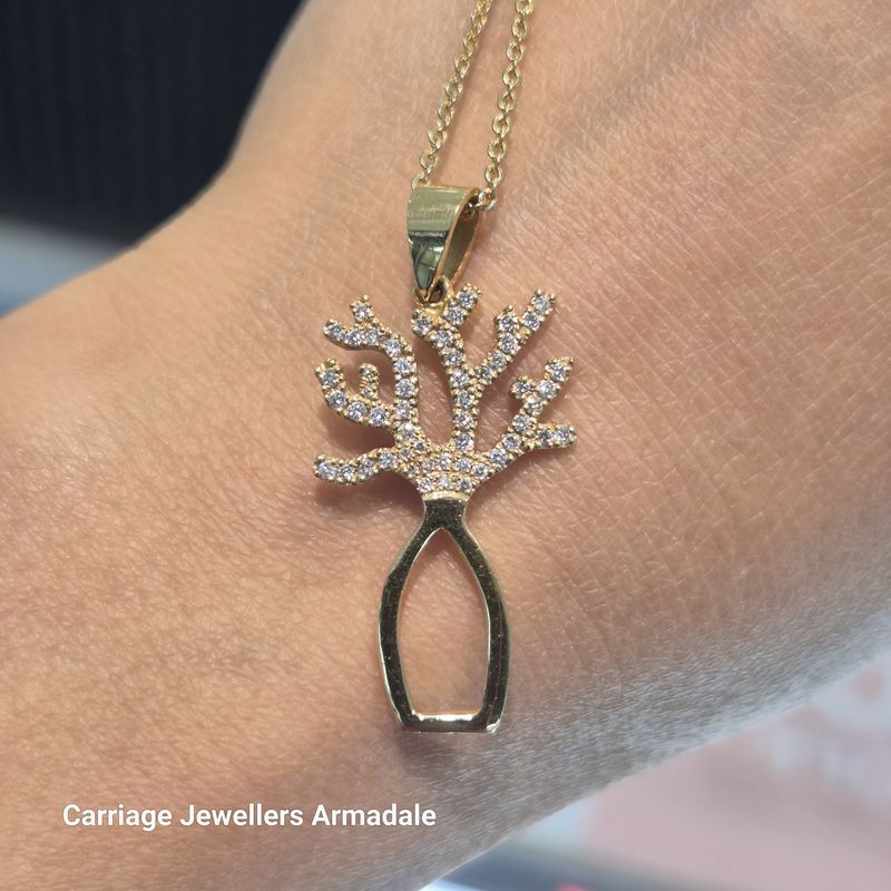 18ct Yellow Gold Boab Tree Diamond Pendant