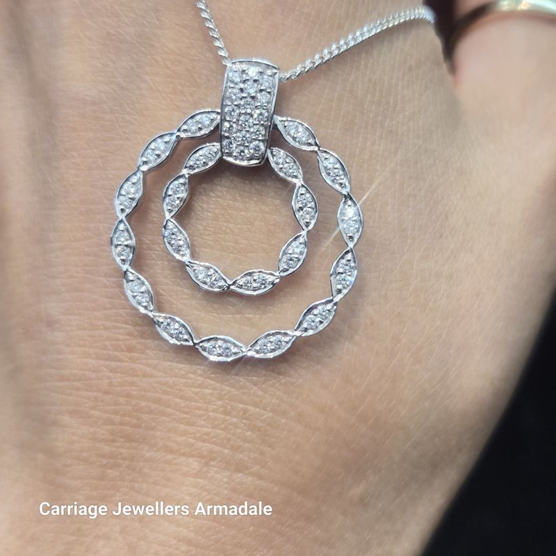 18ct White Gold  Diamond Circles Pendant