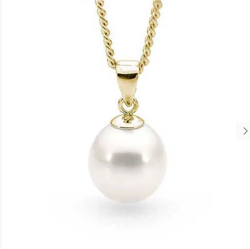 9ct yg white round 8.5-9mm FWP pendant IP23WYGR